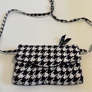 Vera Bradley houndstooth crossbody wallet with removable strap